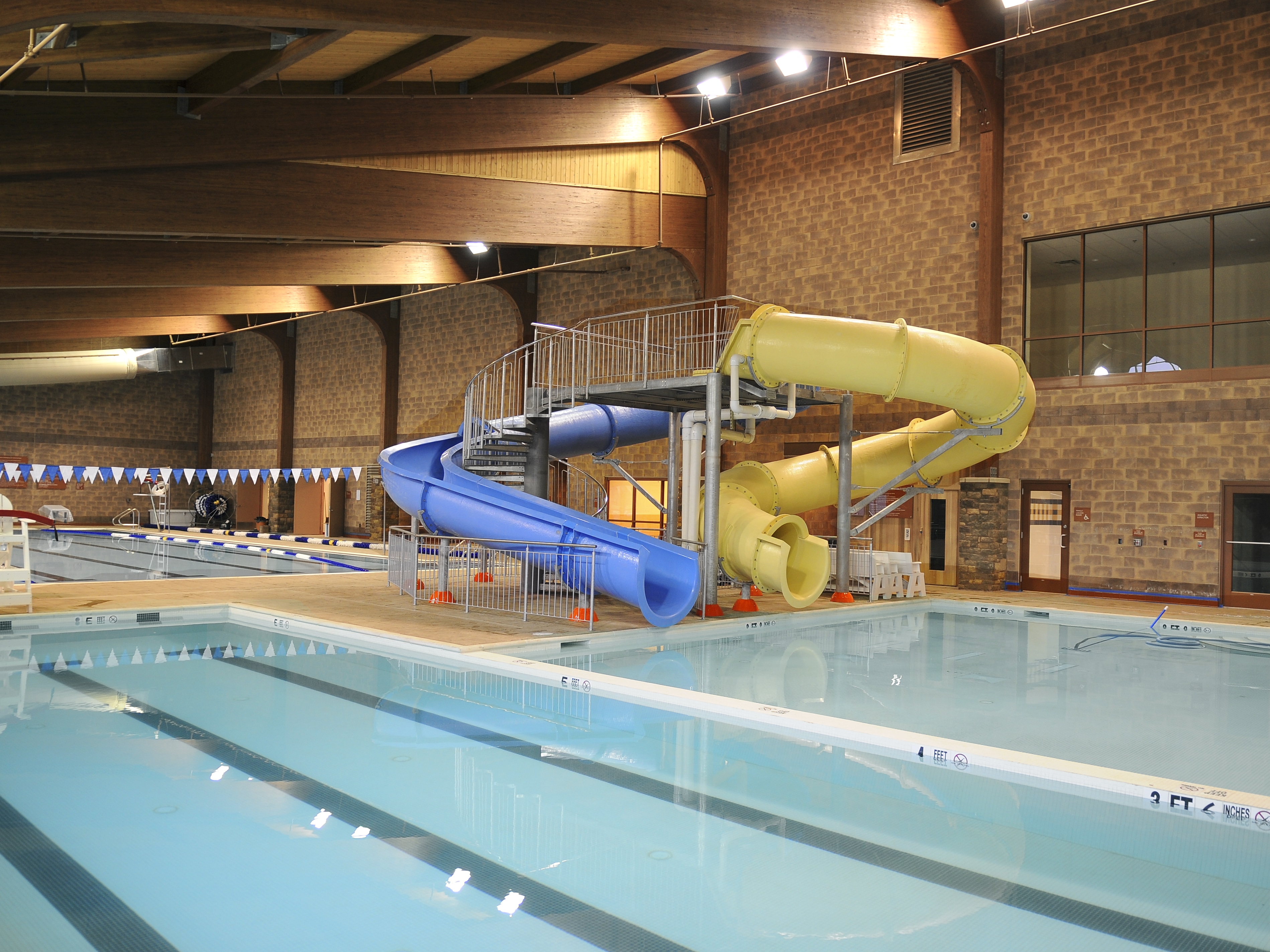 Pool Builder for Recreation & Community Centers | Carlton Pools